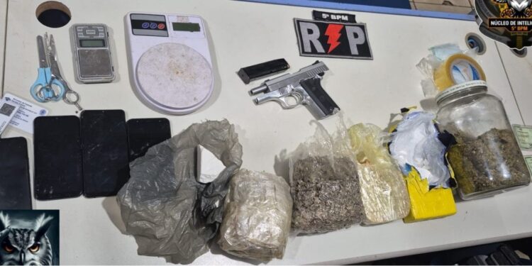 POLÍCIA APREENDE GRANDE QUANTIDADE DE DROGAS E ARMA DURANTE OPERAÇÃO NA ZONA LESTE DE PORTO VELHO