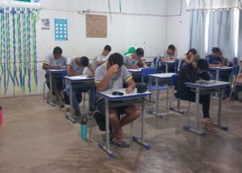 Estudantes do Ensino Médio atendidos pela Mediação Tecnológica participam do 1º Simulado Enem 2026