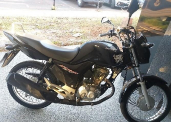 POLÍCIA MILITAR INTERCEPTA MOTOCICLETA APÓS FUGA E APREENDE VEÍCULO COM INDÍCIOS DE ADULTERAÇÃO EM CACOAL
