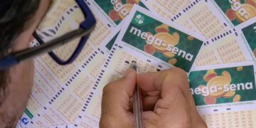 Mega-Sena acumula e prêmio principal vai para R$ 33 milhões