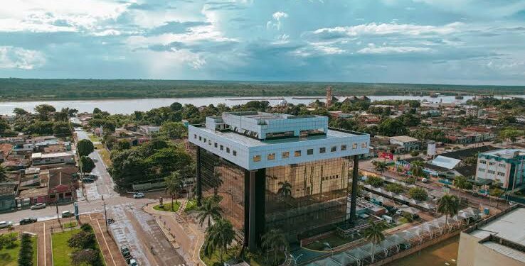 TJRO mantém condenação a empresa e município por acidente fatal com andaime defeituoso