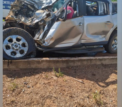 Grave Colisão entre Caminhonete s10 e caminhão Baú deixa vítima fatal na Br-364 Entre Jaru e Ariquemes