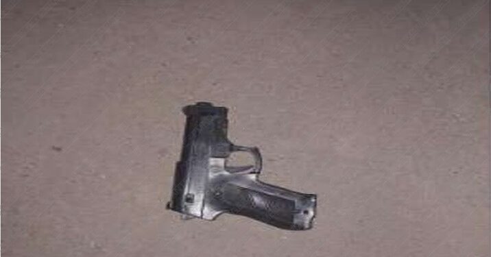 Homem é preso após apontar simulacro de arma para policiais militares e ser baleado