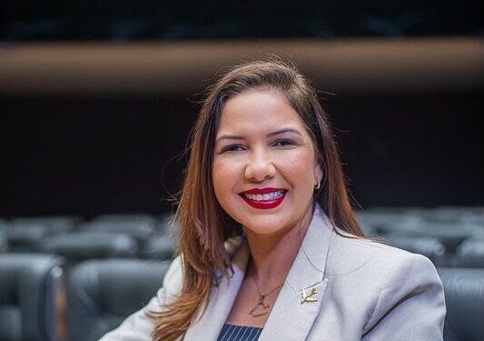 Cristiane Lopes consolida mandato como referência nacional na defesa da maternidade atípica