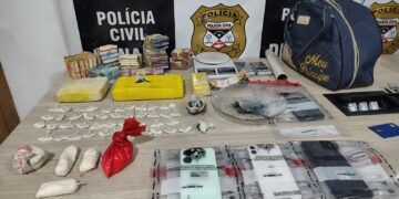 DENARC prende suspeito apontado como tesoureiro do CV no bairro Nacional com R$ 31 mil e drogas