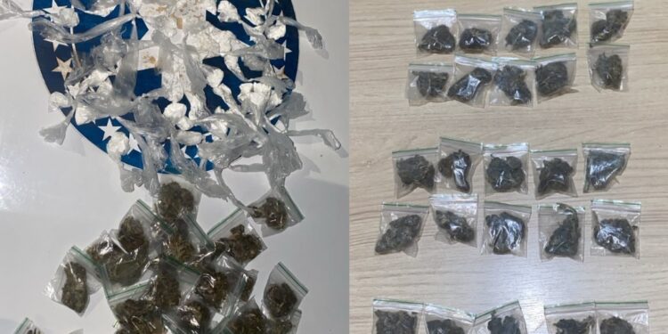 POLÍCIA MILITAR APREENDE 94 PORÇÕES DE DROGAS DURANTE PATRULHAMENTO NO ORGULHO DO MADEIRA