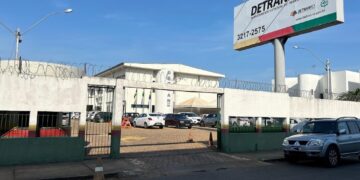 Detran/RO é condenado a indenizar motorista por veículo que virou sucata no pátio do órgão público