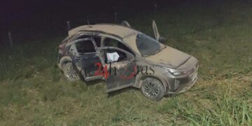 Acidente deixa feridos e dois carros capotados na BR-364