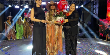 Maria Eduarda Rissato é eleita Rainha da ExpoJaru 2026