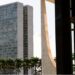 STF notifica ao Congresso que presidentes de partidos e ex-parlamentares não podem indicar emendas