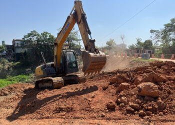 Obras avançam no canal Santa Bárbara com instalação de novas manilhas no Cai N’Água