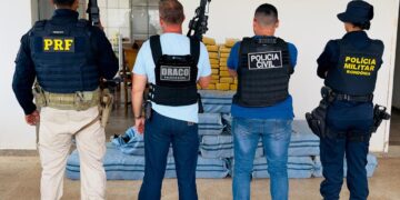 Ação conjunta entre PRF e forças de segurança resulta na apreensão de mais de meia tonelada de drogas em Alvorada do Oeste/RO