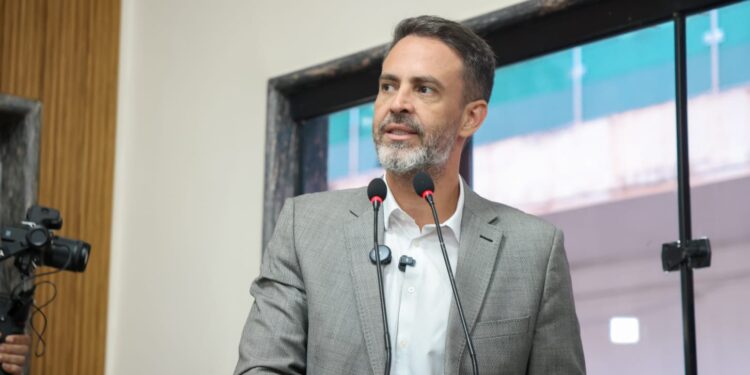 Lei em vigor reforça fiscalização sobre reparos em vias públicas de Porto Velho