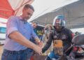 Motociclistas receberão capacete e antena corta-pipa em ação da Prefeitura