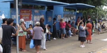Dois novos pontos de ônibus serão entregues na capital após décadas de abandono