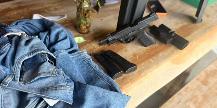 PF reprime tráfico internacional de drogas e de armas em Rondônia