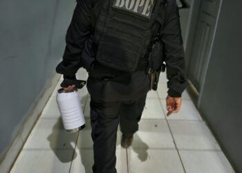 BOPE prende 5 adultos e apreende 1 menor suspeitos de tráfico na zona leste de Porto Velho