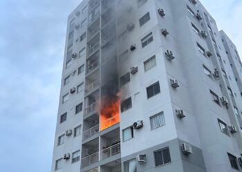 PM agradece apoio de moradores e funcionários durante incêndio em condomínio de Porto Velho