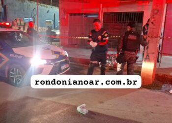 Dupla em moto atira e mata homem em frente ao Mercado do Peixe