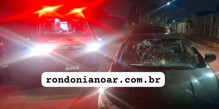 Adolescente é socorrido após ser atropelado por carro em Porto Velho