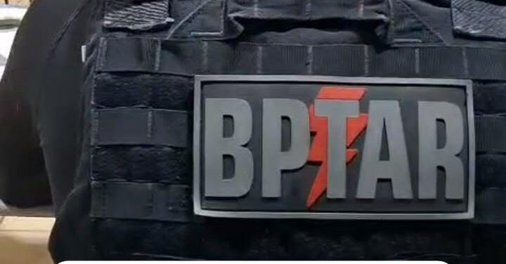 Policial do BPTAR impede fuga e prende suspeito de tentativa de homicídio