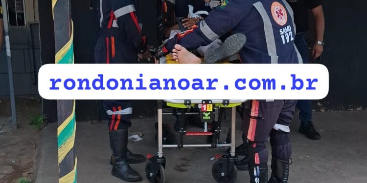 Motociclista fica ferido após acidente com caminhonete e carro na Avenida Raimundo Cantuária, em Porto Velho