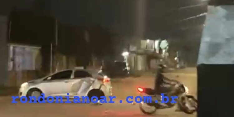 Motorista foge após colisão que deixa dois feridos no bairro JK