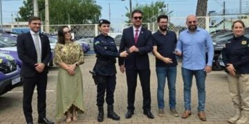 MPRO acompanha entrega de veículos para reforçar combate à violência contra a mulher