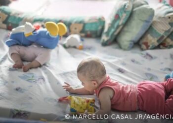 Quedas: mais de 330 mil crianças foram internadas no Brasil em 10 anos