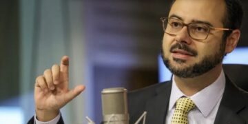 Saiba mais sobre o PixMEI, que vai apoiar pequenos negócios em até R$ 5 mil sem devolução do dinheiro