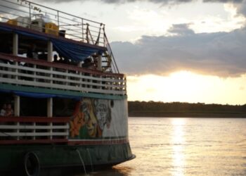 Passeios de barco seguem neste sábado (03) e encerram programação pelos 112 anos