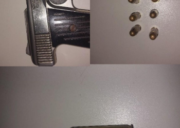 PMRO PRENDE HOMEM COM PISTOLA E MUNIÇÕES DE DIFERENTES CALIBRES