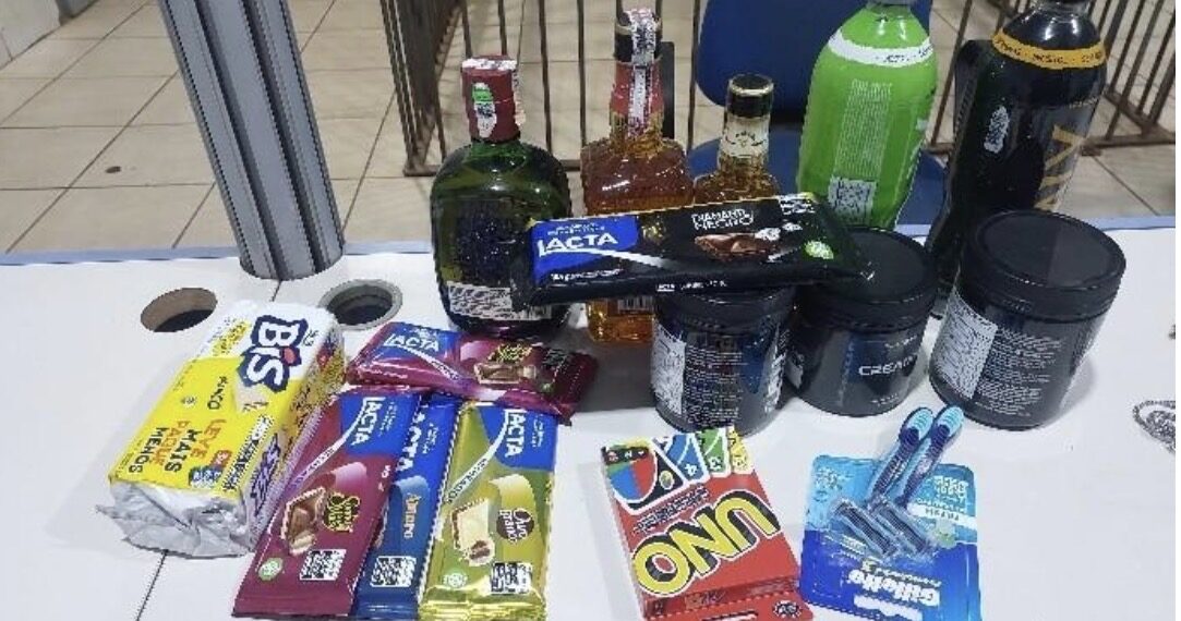 POLICIAIS MILITARES CONDUZ SUSPEITO APÓS OCORRÊNCIA EM SUPERMERCADO DE PORTO VELHO
