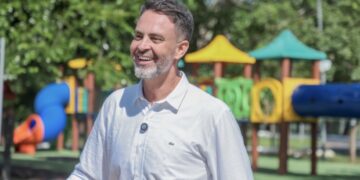 Prefeitura anuncia benefícios, salário antecipado, prêmios e carteira digital para servidores