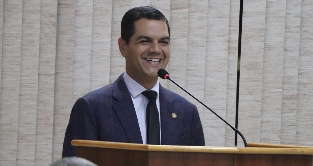 Cássio Gois participa da sessão ordinária da Câmara de Espigão do Oeste