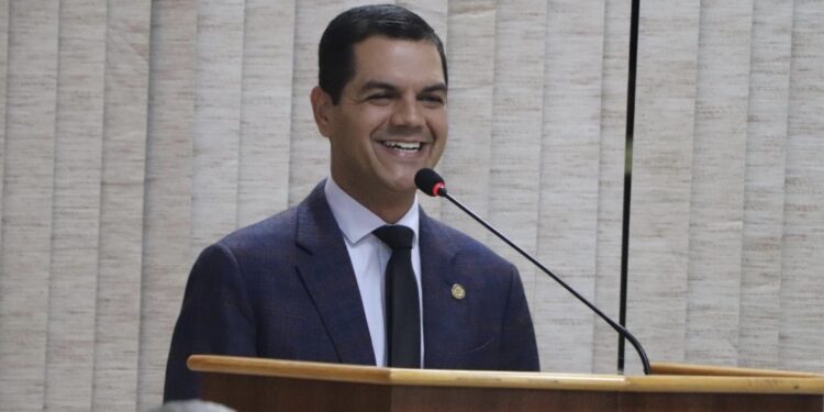Cássio Gois participa da sessão ordinária da Câmara de Espigão do Oeste