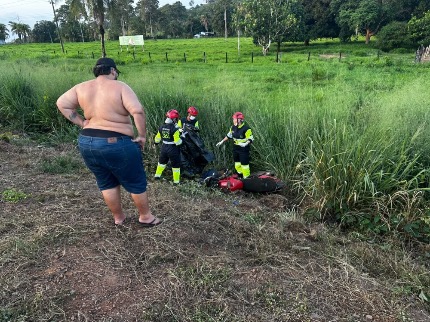 Motociclista morre em colisão frontal com caminhão bitrem na BR-364