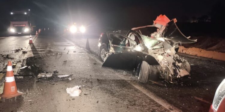 IMAGENS DRAMÁTICAS: pai de médico morre aos 60 anos, depois de bater na lateral de caminhão na BR 364, em Vilhena