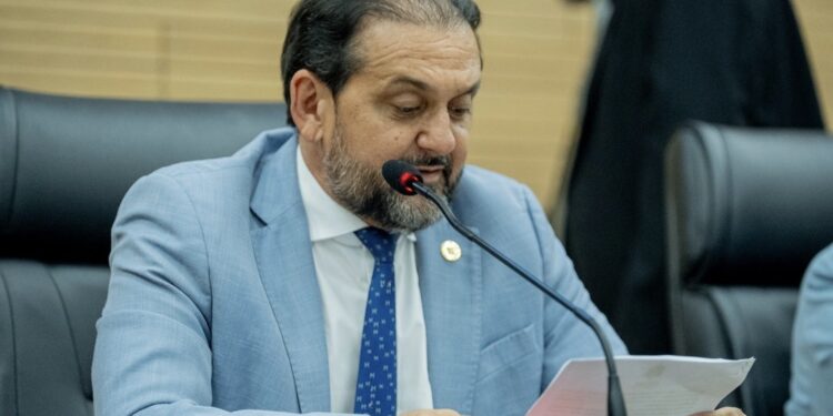 Deputado Laerte Gomes destaca união política, homenageia o pai e defende avanços para Rondônia