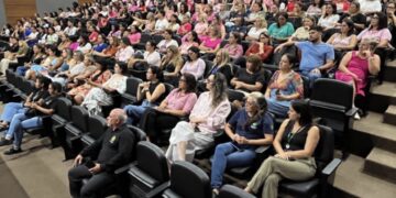 Outubro Rosa reúne servidoras em ação de prevenção e cuidado com a saúde da mulher