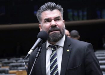 Comissão aprova projeto que altera regras de posse e porte de armas