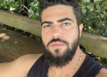 FAMOSOS Cantor Henrique, da dupla com Juliano, sofre queda de cavalo durante vaquejada em Pernambuco