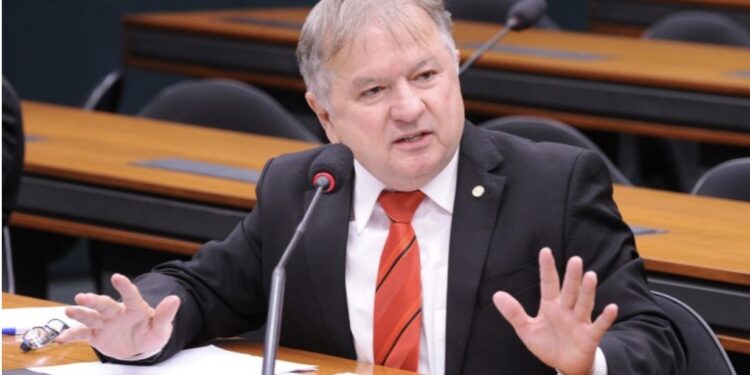 Comissão aprova medidas para fortalecer combate ao câncer de próstata