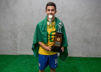 Do interior de Rondônia à Seleção Brasileira: Hélio Jr. relembra carreira e bastidores com as estrelas: “Foi um choque surreal”
